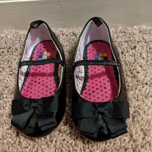 Toddler size 5 shoe